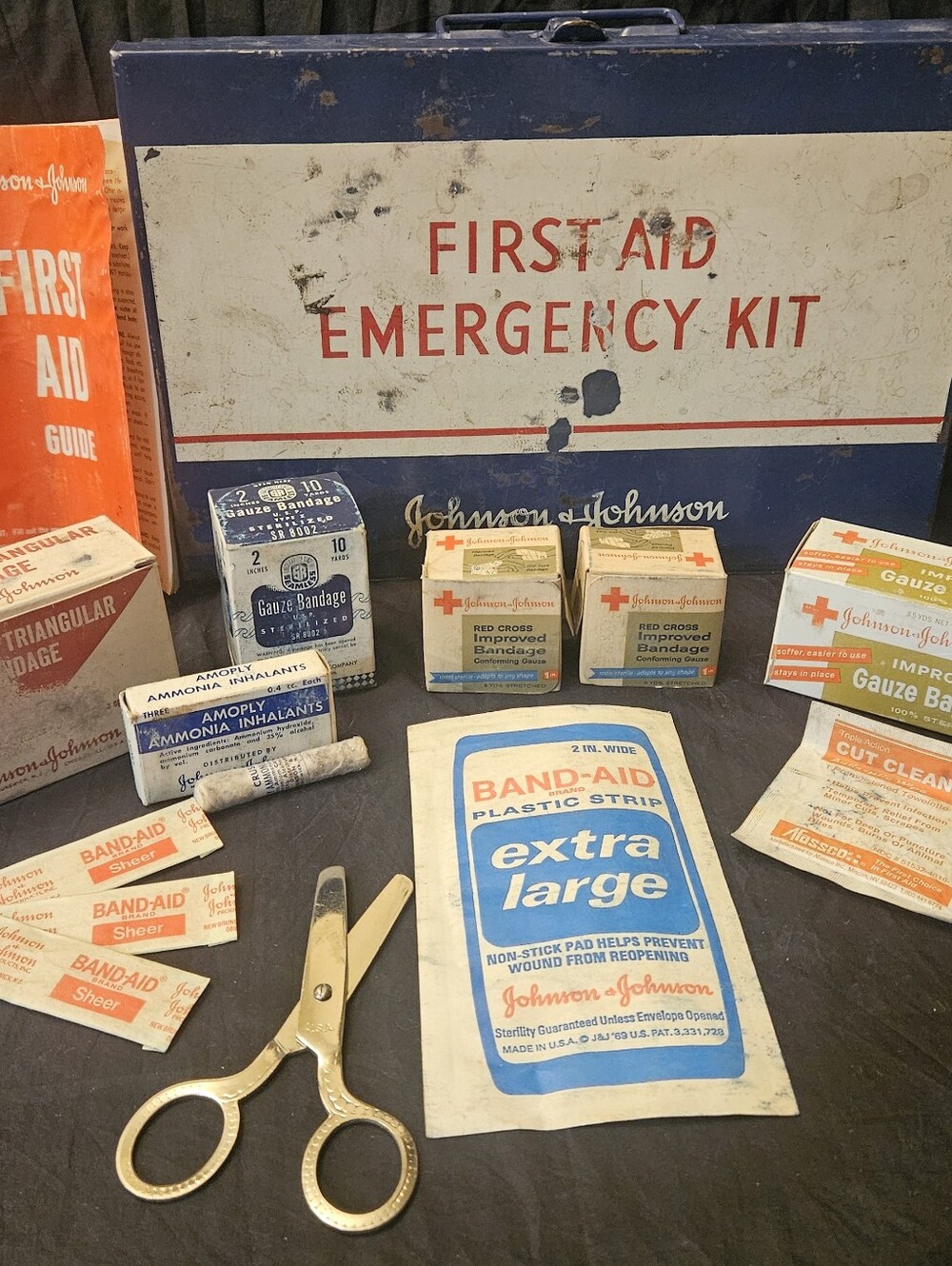 Vintage Johnson&Johnson Metal First Aid Emergency Kit Box & Contents 1950s/1960s
